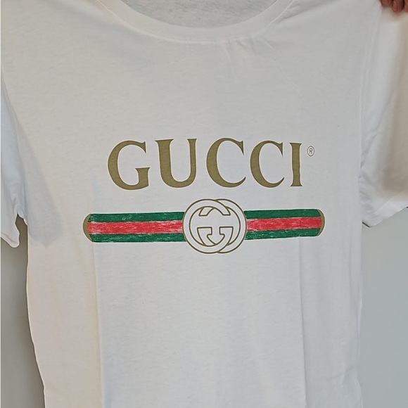 Authentic Gucci T-Shirt - Picture 1 of 4